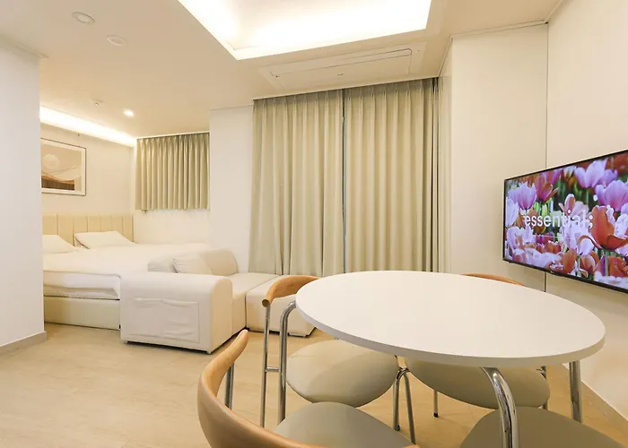 Marant Station Aparthotel 3*